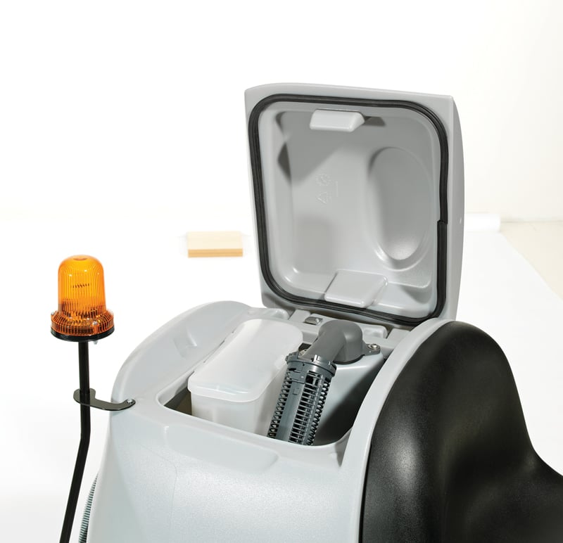 Kombiskurmaskin åkbar Nilfisk BR 652 - 4