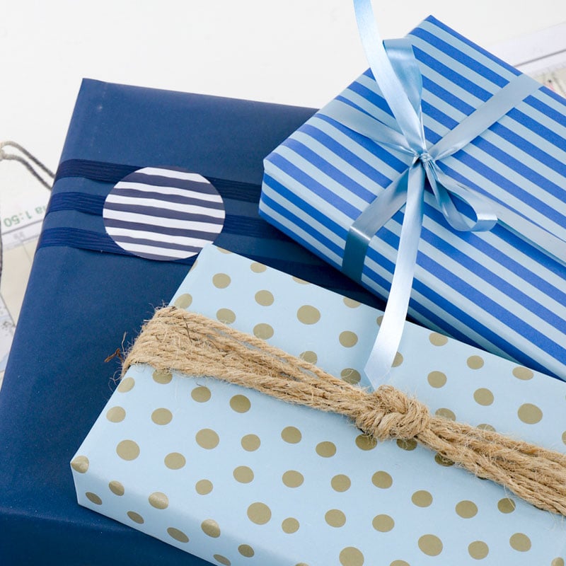 Presentpapper Miami Blue Gold Dots - 5